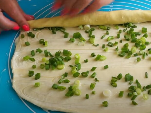 Оладки-пиріжки, кадр з відео