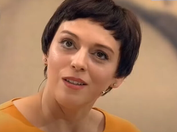 Нелли Уварова