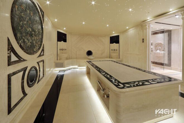 яхта Юрія Косюка