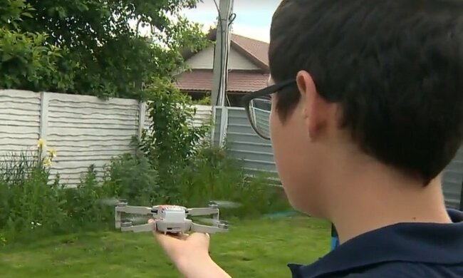 паренек дроном навел ВСУ на колонну оккупантов