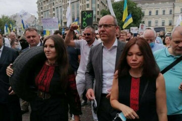 Депутатку Порошенко Викторию Сюмар избили в Киеве