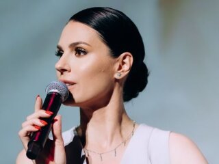 Маша Єфросиніна