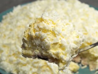 Салат "Невеста", кадр из видео