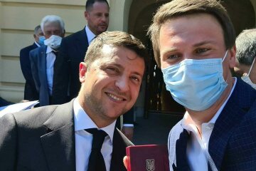Дмитро Комаров на врученні нагороди
