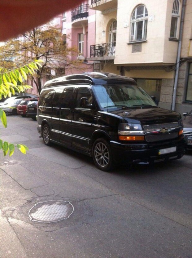 Chevrolet Explorer Олі Полякової