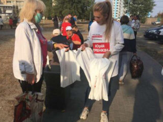 У Черкасах місцева «Батьківщина» відзначила день жалоби за загиблими на Ан-26 святковим концертом