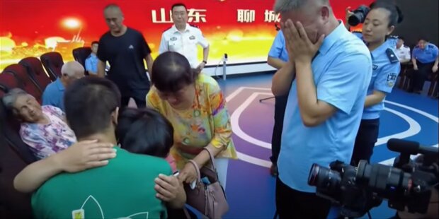 Батьки знайшли свого сина через 24 роки