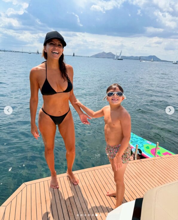 Скрін публікації Єви Лонгорії