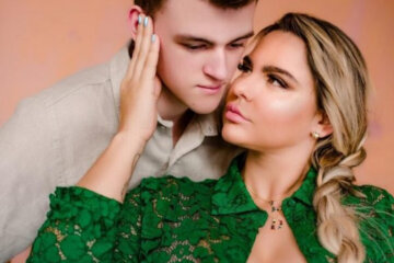 Син зареєстрував свою матір на OnlyFans