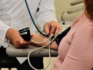 Тиск: скрін з відео