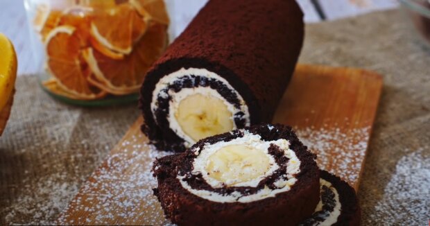 Банановий рулет: рецепт