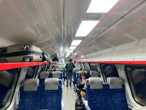 Двоповерховий поїзд від Укрзалізниці