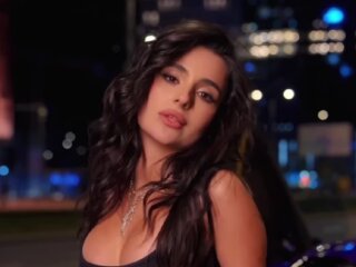 Анна Трінчер