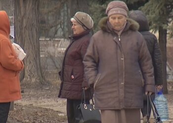 Пенсионеры: скрин с видео