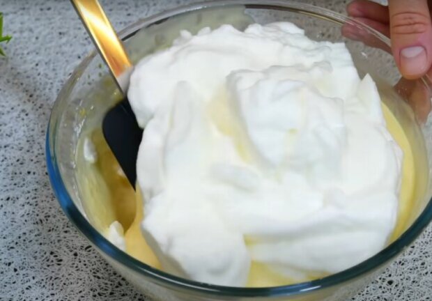 Приготовление пирога, кадр из видео