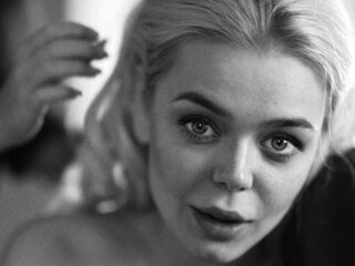 Аліна Гросу