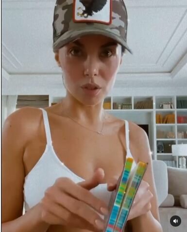 Скриншот с видео Насти Каменских