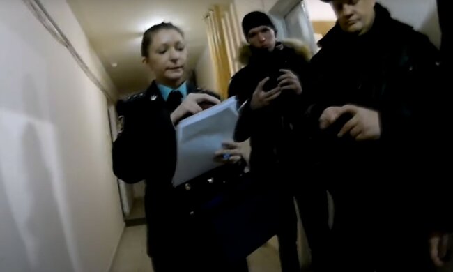 судові пристави