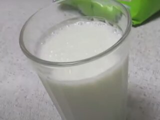 Кефір: скрін з відео