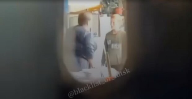 Вчителька виховувала учня ляпасами