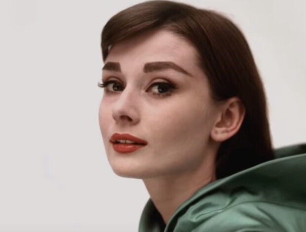 Одрі Хепберн