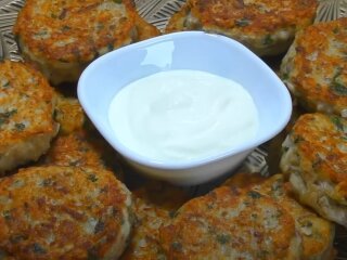 Картофельные котлеты, кадр из видоо