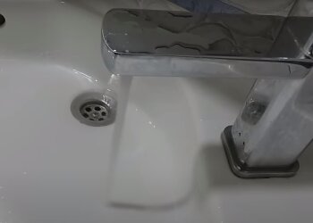 Вода: скрін із відео