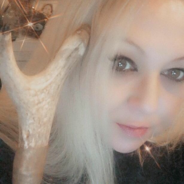 практикуюча відьма з Великобританії