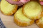 Ватрушки з сиром, кадр з відео