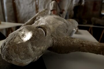 реконструкция тел после трагедии в Помпеях
