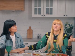 Фото Оли Поляковой и Маши Ефросининой