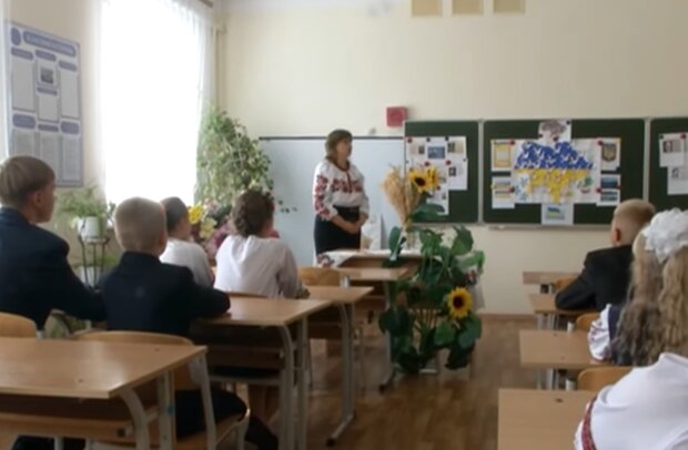 Вчителі, фото: кадр з відео