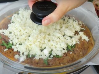 Мясной пирог, кадр из видео