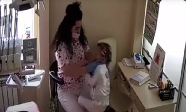 стоматолог з Рівного знущалася над дітьми