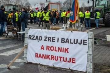 Поляки хочуть з 20 лютого заборонити українцям проїжджати залізничними станціями: "Будуть заблоковані"