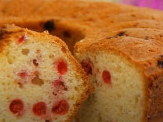 Смородиновый кекс, кадр из видео