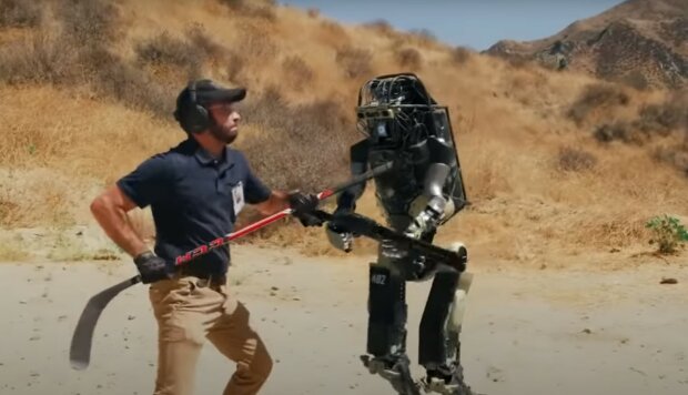 робот-стрелок от Bosstown Dynamics