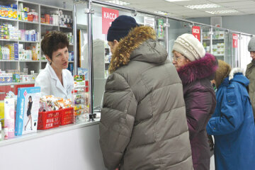 Українці стали постійними клієнтами аптек