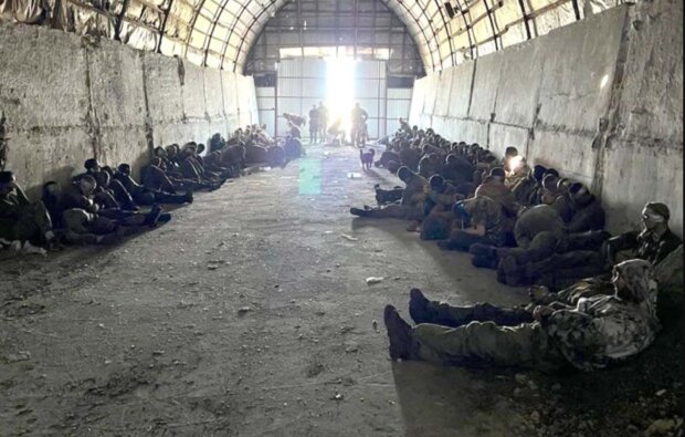 Полонені росіяни, фото від джерел у СБУ