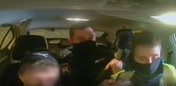 водій зробив сальто перед інспекторами ДПС в Росії