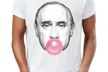 футболки з Путіним вже їдуть в Україну