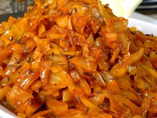 Тушеная капуста, кадр из видео