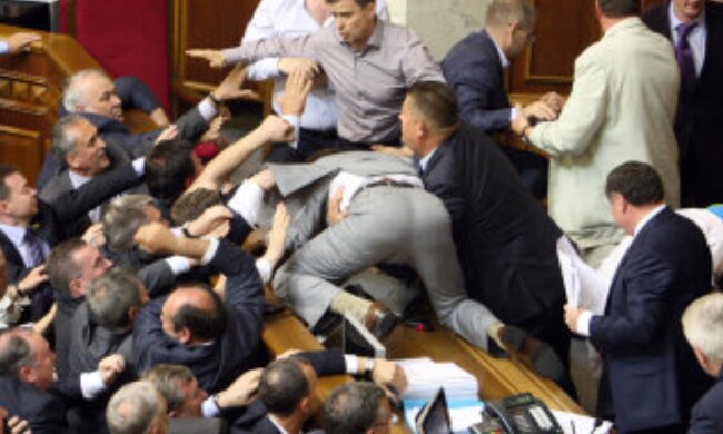 Депутати: скрін з відео