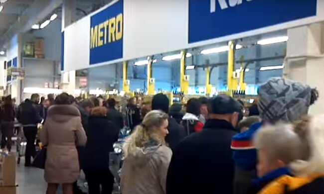 Черга у супермаркеті: скрін з відео