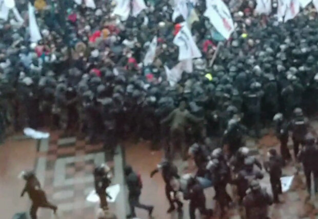 сутички під Верховною Радою 17 листопада