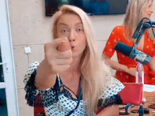 Оля Полякова