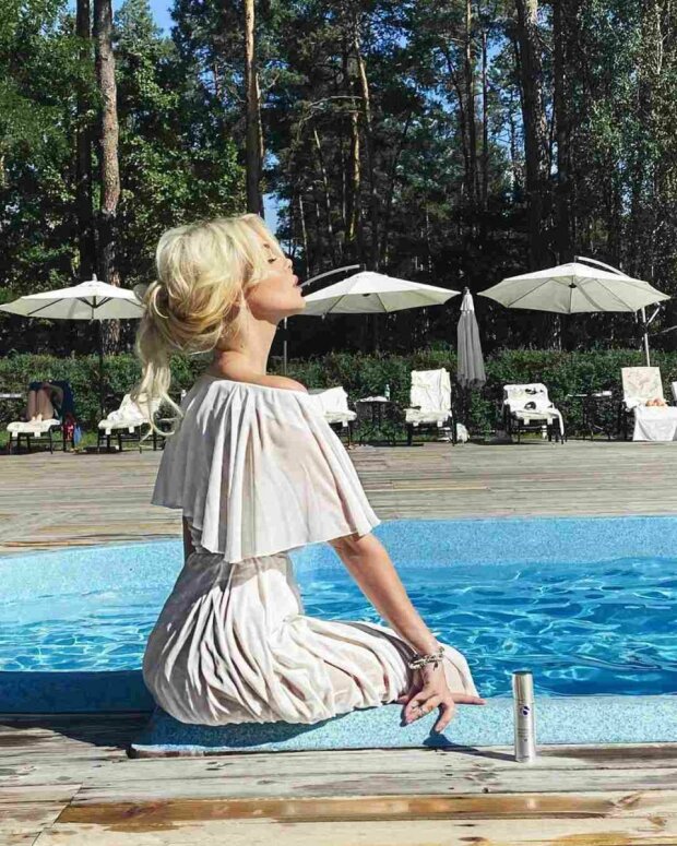 Аліна Гросу