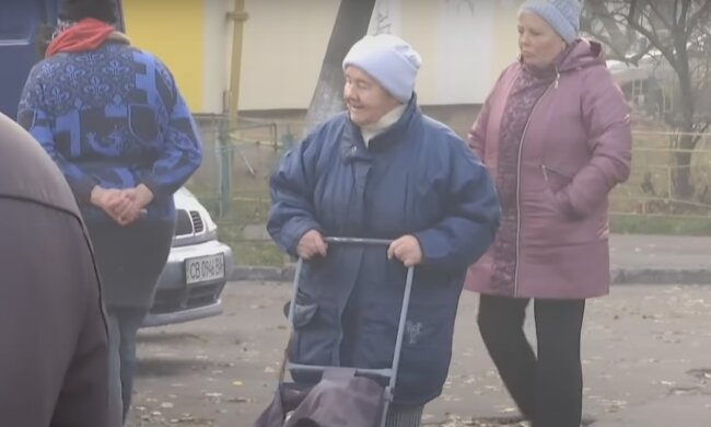 Пенсіонери: скрін з відео