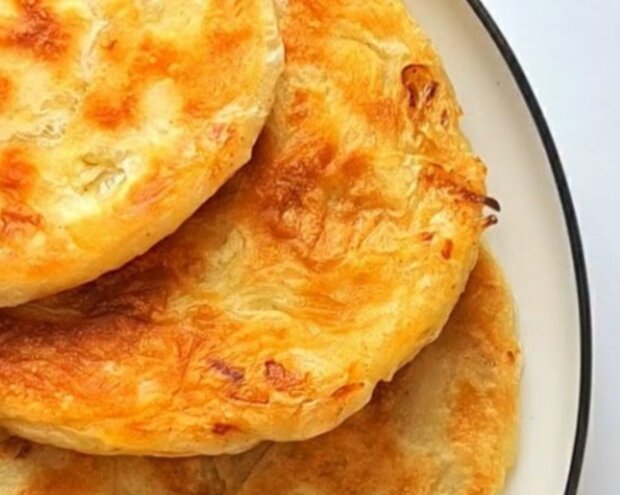 Цибулеві коржики, кадр з відео