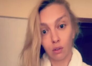 Оля Полякова